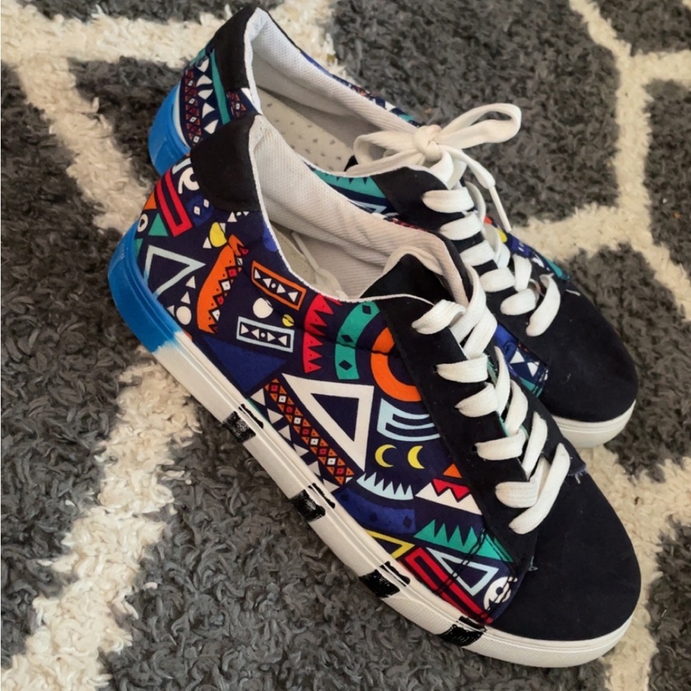 Woman fashion shoes size 8
